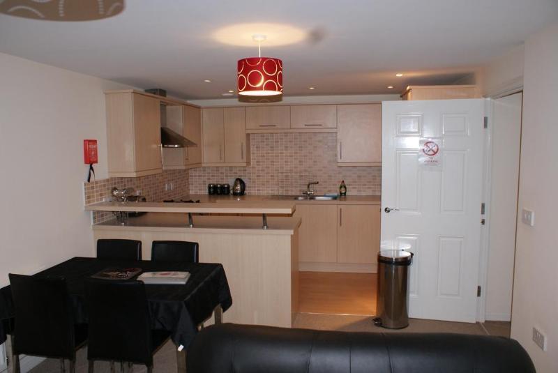 Brunel Crescent Apartments Swindon Exterior photo