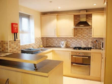Brunel Crescent Apartments Swindon Exterior photo
